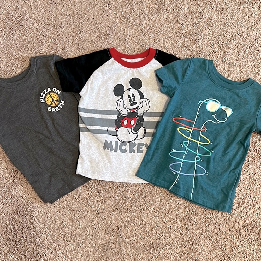 Lot of (3) 3T boys tshirts. All excellent condition!